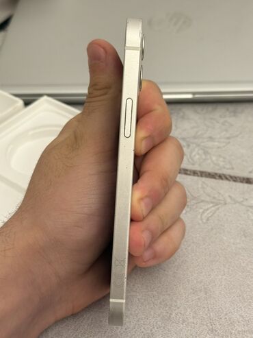 Apple iPhone: IPhone 12, Ağ, Simsiz şarj — 8