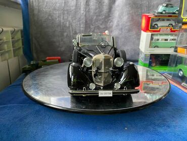 Avtomobil modelləri: Коллекционная модель Mercedes-Benz 770K Pullman W150 Black 1938 Road — 26