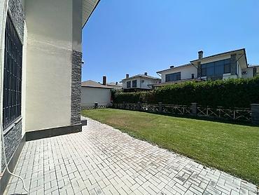 Долгосрочная аренда домов: 380 м², 5 комнат, Теплый пол, Евроремонт, Балкон застеклен — 10