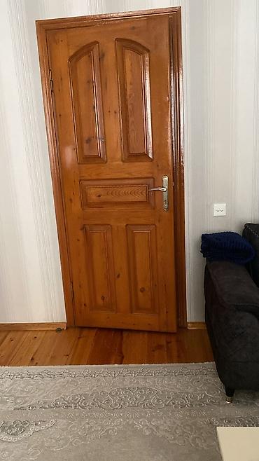 Qapılar və aksessuarlar: Təbii ağacdan hazırlanmış daxili qapı - Material: massiv ağac — 1