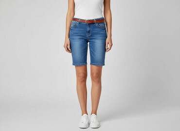 fajne krótkie spodenki: Shorts for women, size M