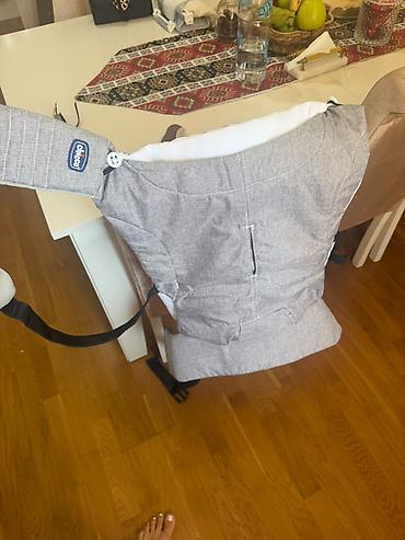 ucuz forma: Chicco brendinin “kenguru” tipli körpə daşıyıcısı - Rəng: Açıq boz — 4