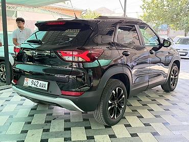 бюджетные авто: Chevrolet Trailblazer: 2022 г., 1.3 л, Автомат, Бензин, Кроссовер — 3