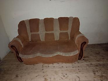 divan satilir: Qonaq otağı dəsti – 3+1+1 yumşaq mebel Tərkib: satılır.hec bir — 2