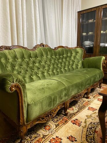 старинный диван: Гарнитур для зала, Диван, цвет - Зеленый
