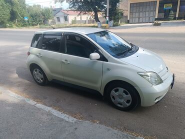 авто тойота ист: Toyota ist: 2003 г., 1.3 л, Автомат, Бензин, Хэтчбэк