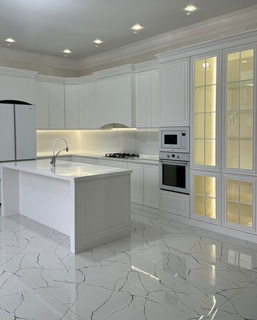 Кухонные гарнитуры: Кухонный гарнитур, Новый — 10