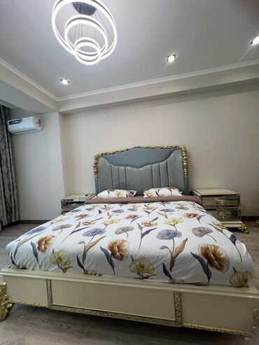 Посуточная аренда квартир: 2 комнаты, Душевая кабина, Постельное белье, Кондиционер — 4