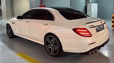 multi: Mercedes-Benz E-класс AMG: 2019 г., 4 л, Автомат, Бензин, Седан — 2