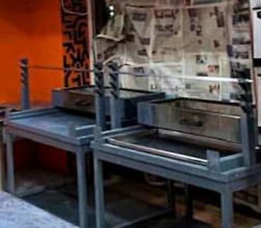 xalqlar restoranlar: 2 eded döner manqalı üzerinde bir eded döner bıçağı 1 eded eloktron — 1