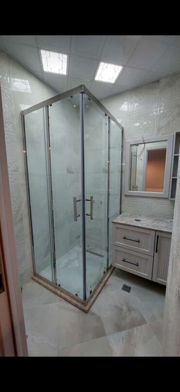 Duş kabinaları, arakəsmələr: Yeni Üstü açıq kabina, Künc üçün, Pulsuz çatdırılma — 15