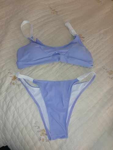 купить купальник в баку: YENI.Açıq-bənövşəyi rəngdə qadın bikini dəsti. Dəstə yuxarı hissə