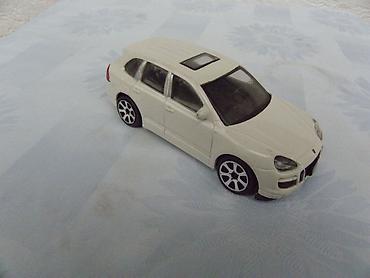 Burago Cayenne Turbo, Kina, odlican