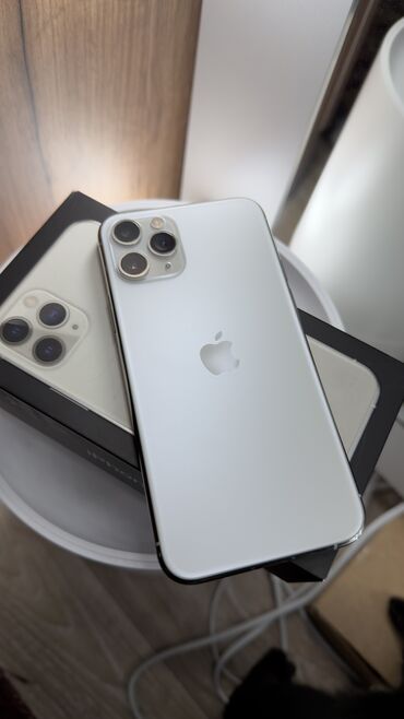 айфон в рассрочку ош: IPhone 11 Pro, Колдонулган, 64 ГБ, Күмүш, Куту, 75 %