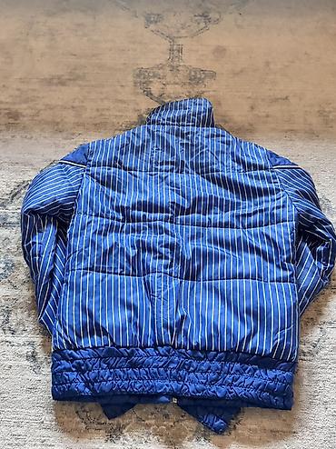 jacket: Продам стильную демисезонную куртку от бренда ONLY. Модель выполнена в — 3