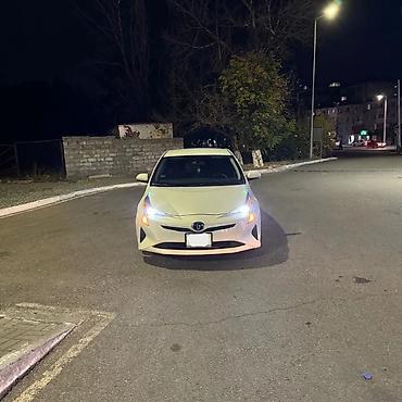 Toyota: Toyota Prius: 2016 г., Вариатор, Гибрид — 9