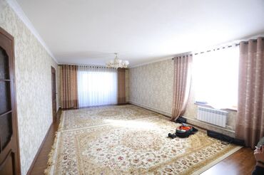 Продажа домов: Дом, 300 м², 8 комнат, Собственник — 18