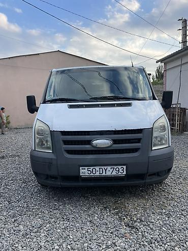 Ford: Ford Transit yük mikroavtobusu - Gövdə: qapalı furgon, arxa ikiqat — 1