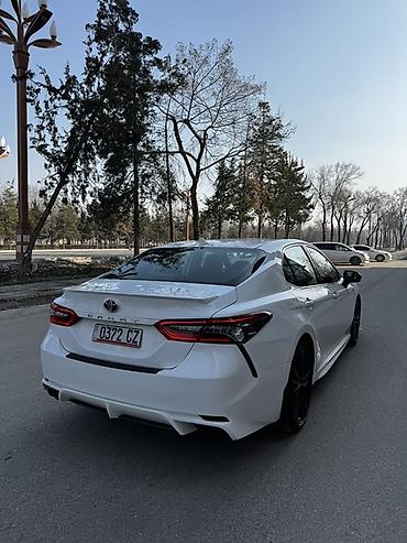 Toyota: Toyota Camry: 2021 г., 2.5 л, Вариатор, Гибрид, Седан — 3