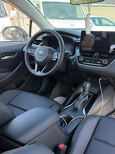 Продажа авто: Toyota Corolla: 2023 г., 1.8 л, Автомат, Гибрид, Седан — 7