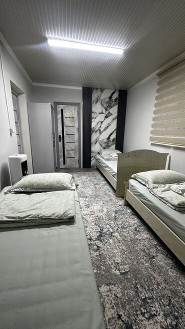 Посуточная аренда домов: 200 м², 6 комнат — 12