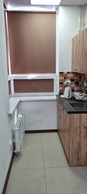 Аренда офисов: Аренда офисов, 65 м², В бизнес центре, 1 линия, С оборудованием, С отдельной кухней — 10