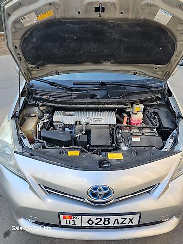 Toyota: Toyota Prius V: 2013 г., 1.8 л, Автомат, Гибрид, Универсал — 2