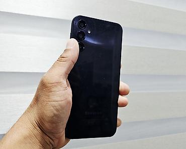 note 2: Samsung Galaxy A24 4G, Б/у, 128 ГБ, цвет - Черный, 1 SIM, 2 SIM — 4