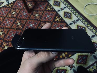 Apple iPhone: IPhone 7 Plus, Б/у, 32 ГБ, Черный, Чехол, 78 % — 4