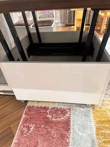 Masalar: Jurnal masası, Açılan, Dördbucaq masa — 4