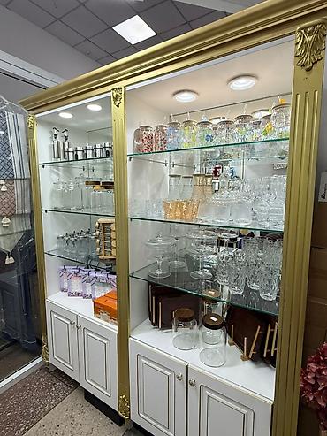боковые зеркала 210: Стеллаж Для посуды, С ящиками, 200 см * 100 см * 35 см, 
Б/у — 3