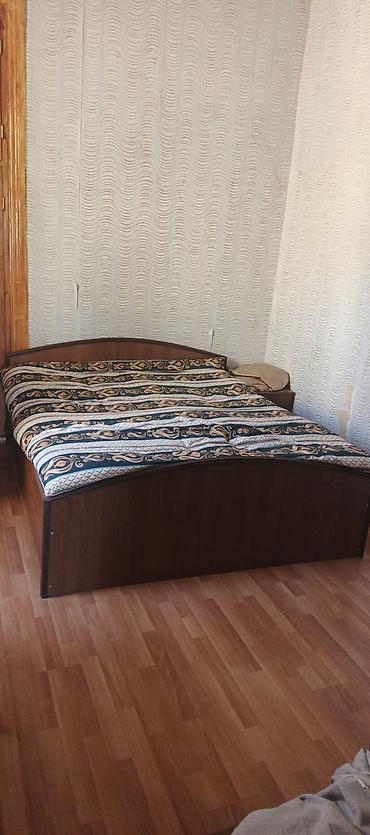 matras islenmis: İşlənmiş, İkinəfərlik çarpayı, Bazasız, Matras ilə, Siyirməsiz — 1