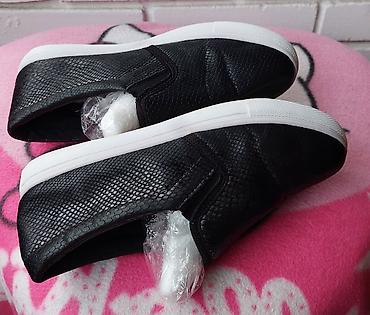 mona muski novcanici i kaisevi: Crne slip-on patike - Materijal gornjišta: sintetička koža sa — 3