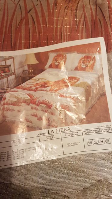 Pastel dəstləri: ● Yataq örtüyü ● 250 x 210 ölçüdə zərif zərli sapla işlənmiş — 2