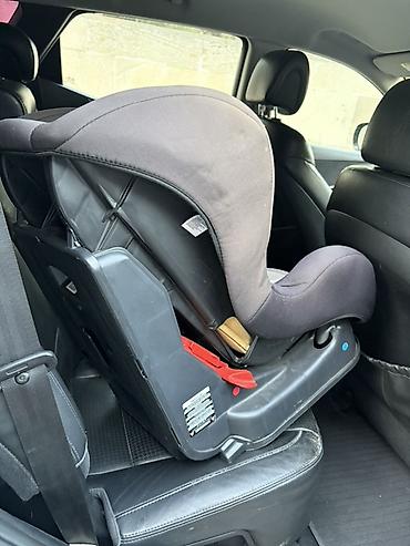 Avtokreslolar: Uşaq avtomobil oturacağı – Mothercare brendi. Çox az istifadə olunan — 1