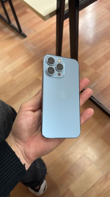 Apple iPhone: IPhone 13 Pro, 256 GB, Sierra Blue, Simsiz şarj, Face ID, Sənədlərlə