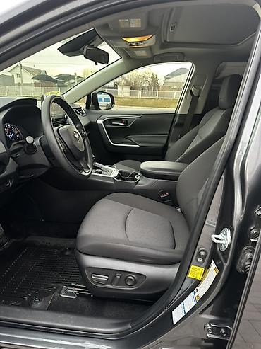 Toyota: Toyota RAV4: 2021 г., 2.5 л, Автомат, Бензин, Кроссовер — 10