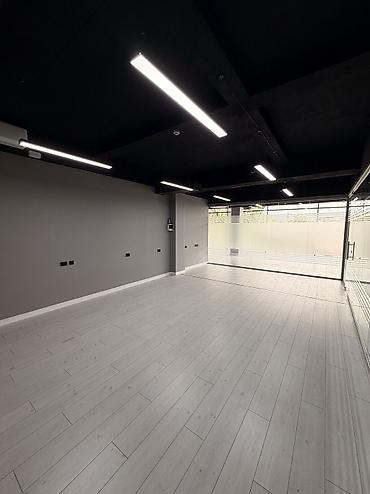 Аренда офисов: Аренда офисов, 50 м², В торговом центре, 1 линия — 5