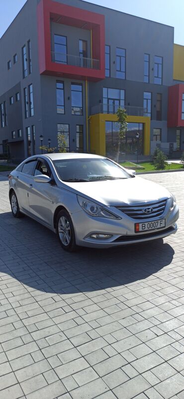 Hyundai: Hyundai Sonata: 2011 г., 2 л, Автомат, Газ, Седан