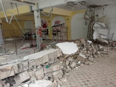 Демонтажные работы: Разбор полов, Снятие потолков, Демонтаж крыш | Гипсокартонная стена, Снос перегородки, Снятие старой штукатурки | Снятие реечных потолков, Снятие подвесных потолков, Зачистка от старых обоев | Демонтаж фанеры, Демонтаж ламината, Демонтаж паркета | Крыша из шифера, Металлочерепичная кровля, Мягкая кровля Больше 6 лет опыта — 10