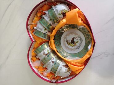 фарфоровые посуды: Набор столовой посуды с охотничьим мотивом (олень), фарфор. Состав и