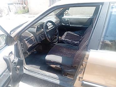 265 40 20: Audi 100: 1984 г., 1.8 л, Механика, Бензин, Седан — 5