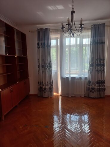 квартиры в районе бишкек парк: 4 комнаты, Собственник, Без подселения, С мебелью полностью