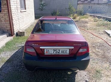 авто нехсия: Daewoo Nexia: 2011 г., 1.5 л, Механика, Бензин, Седан