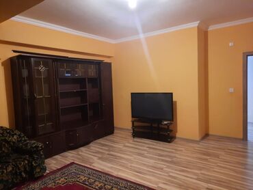 Xırdalan 8 saylı məktəbin yanı 9/6 lifti var . 2 otaq 100 kv yaşayış