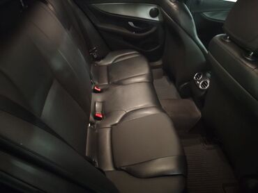 Mercedes-Benz: Mercedes-Benz E 200: 2 l | 2018 il Sedan — 10