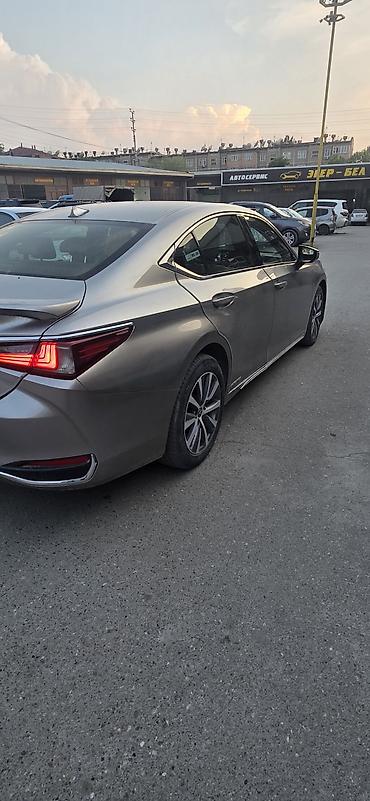 Lexus: Lexus ES: 2019 г., Гибрид, Седан — 6