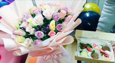 Цветы и букеты: Акция ‼️‼️‼️‼️‼️💐💐💐💐💐Подарочные наборы: букет и клубника в шоколаде -