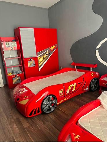 toy cadırları: Milana Uwaq ucun yataq desti qiymeti 550man deste daxildi 2 krovat — 1
