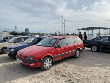 Volkswagen: Volkswagen Passat: 1992 г., 2 л, Механика, Бензин, Универсал